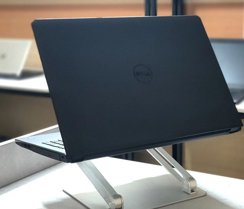 لپ تاپ Dell Vostro 3561 استوک